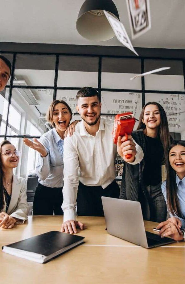 тимбилдинг, корпоративные мероприятия, тимбилдинг в Москве, агентство "БезПредел," сплочение команды, квесты, спортивные игры, тематические вечеринки, мастер-классы, организация корпоративов.